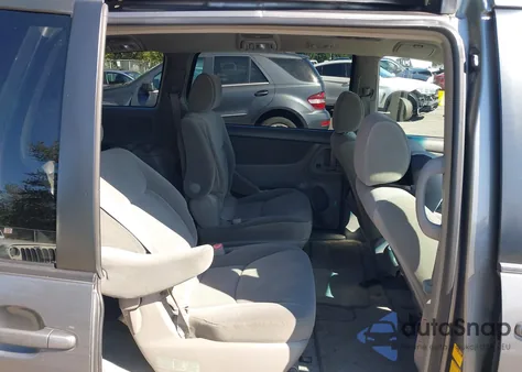 2005 Toyota Sienna Le from USA, damaged, VIN 5TDZA23C75S356391